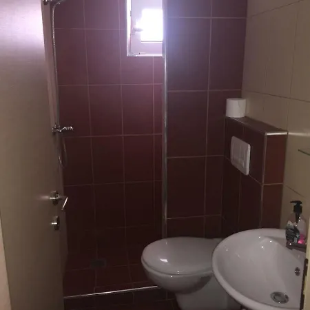 Dimis And Olympiakí Aktí