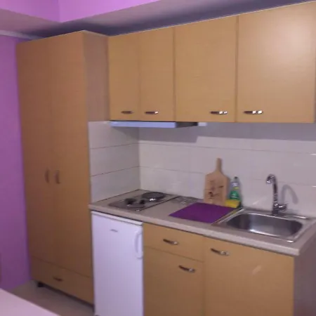 Dimis And Apartamento Olympiakí Aktí