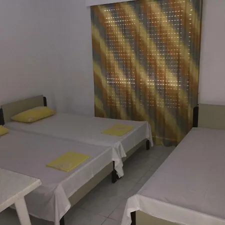 Dimis And Apartamento Olympiakí Aktí