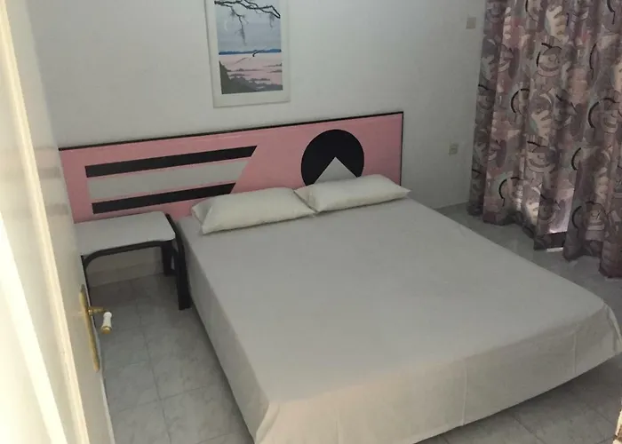 Dimis And * Olympiakí Aktí