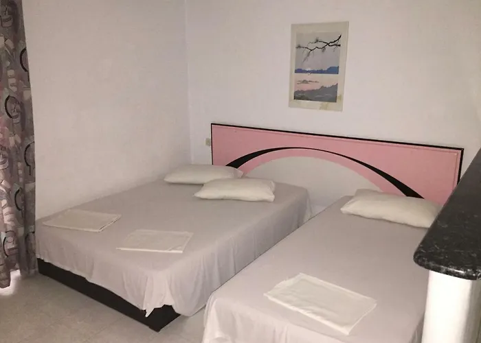 Lejlighed Dimis And *