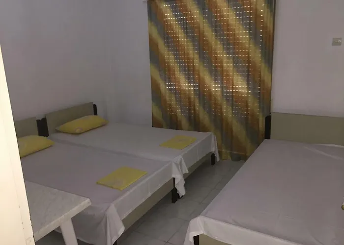 Dimis And Lejlighed Olympiakí Aktí