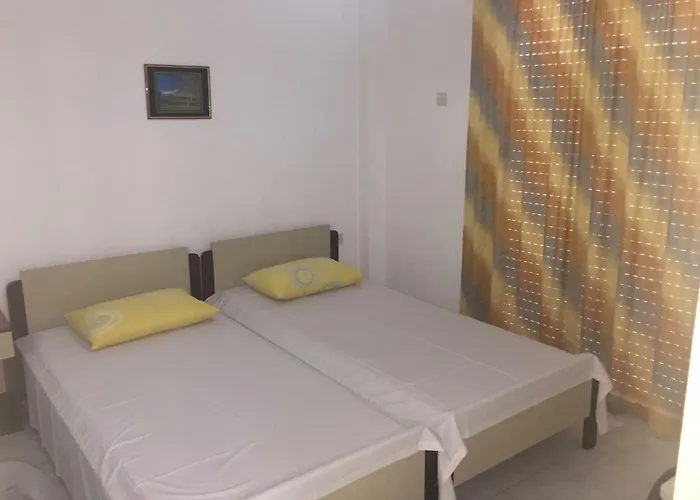 Dimis And * Olympiakí Aktí