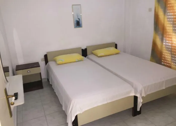 Lejlighed Dimis And *